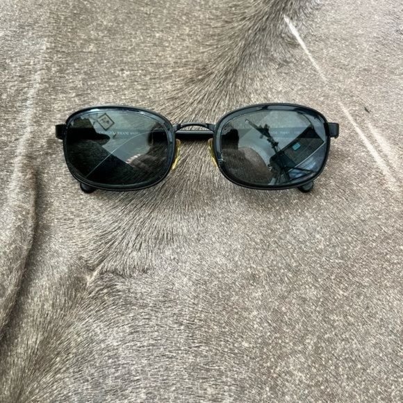 Giorgio Armani 1504 Vintage Made in Italy Sunglasses - Picture 10 of 10